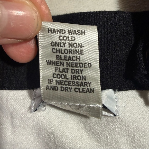 Cache Black & White Knit Tank Top Adjustable Straps Size M - Picture 6 of 8